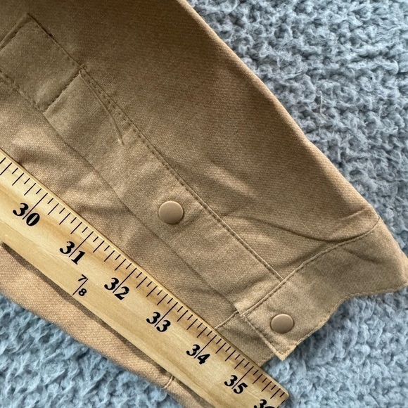 All In Motion Long Sleeve Button Up XXL Brown  Mens Lightweight Quick Dry Shirt - Picture 12 of 13